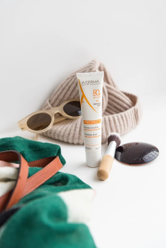 A-Derma Protect nevidni fluid za zaščito pred soncem ZF50+, 40 ml