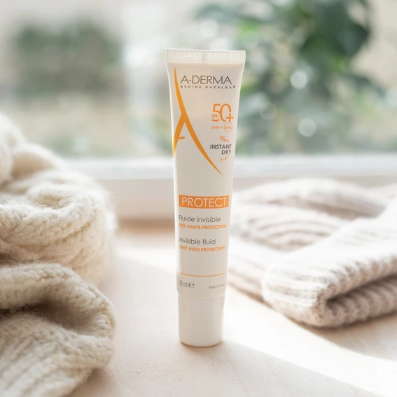 A-Derma Protect nevidni fluid za zaščito pred soncem ZF50+, 40 ml