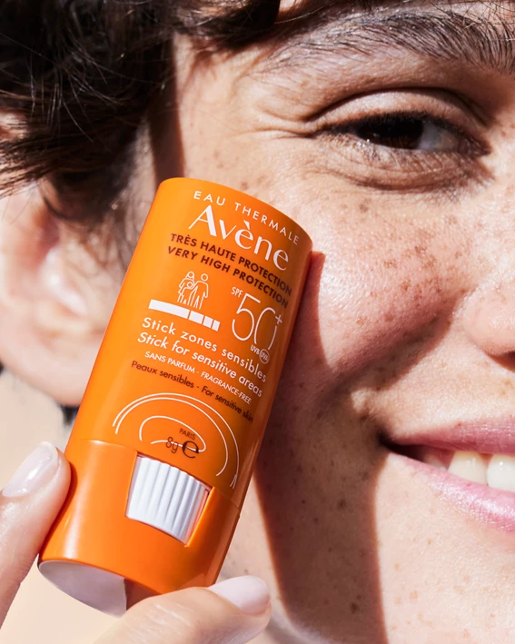 Avène Sun zelo visoka zaščita stik za občutljiva področja ZF50+, 8 g