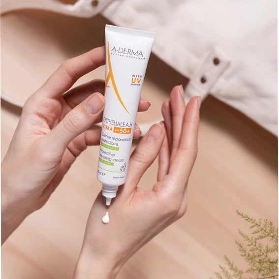  A-Derma Epitheliale A.H Ultra zaščitna in obnavljajoča krema ZF50+, 40 ml
